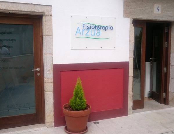 Fachada Fisioterapia Arzúa 2017